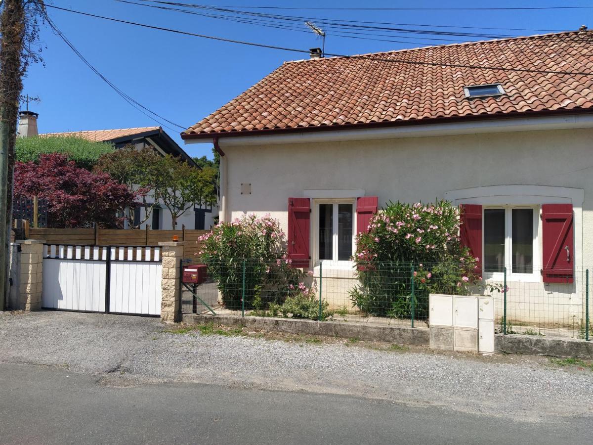 Maison Christy, Spacieux, Calme Avec Jardin Ondres Exterior foto